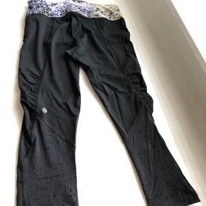 EUC water resistance size 4 Lululemon crops